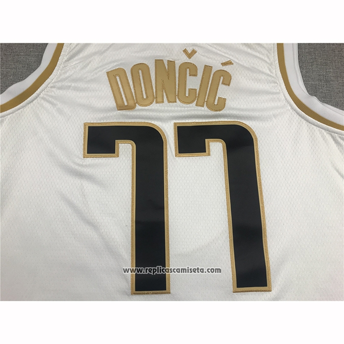 Camiseta Golden Edition Dallas Mavericks Luka Doncic #77 Blanco